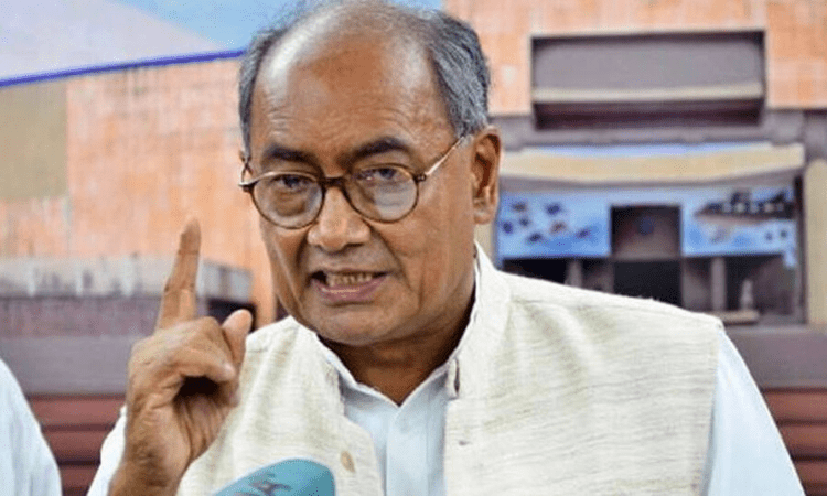 Digvijaya slams Scindia for joining ‘enemies’