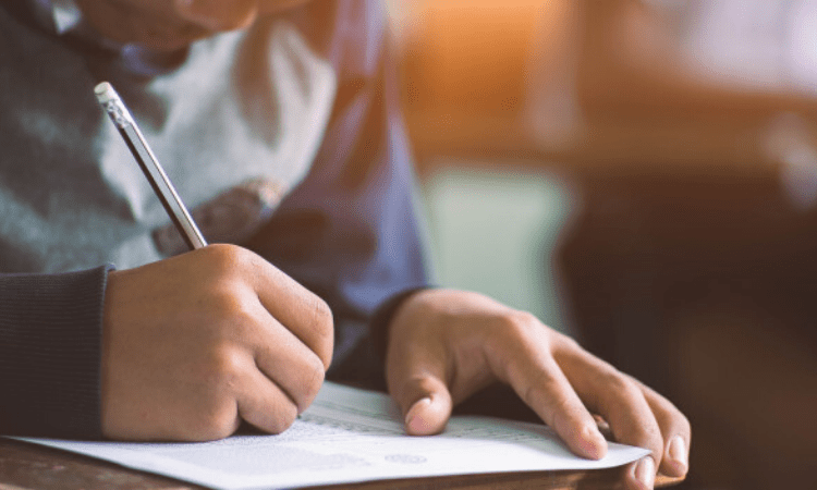 K’taka girl writes board exam hours after father’s death