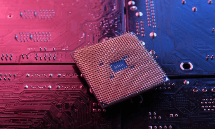 Intel delays 7-nanometer chips until late 2022