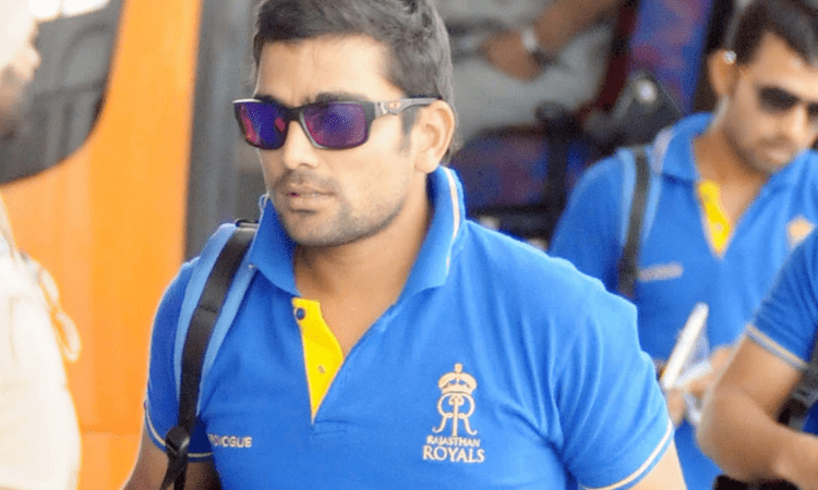 IPL 13: Rajasthan Royals fielding coach tests positive for COVID-19