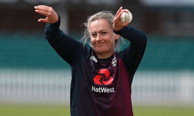 England’s Laura Marsh retires from all forms of cricket
