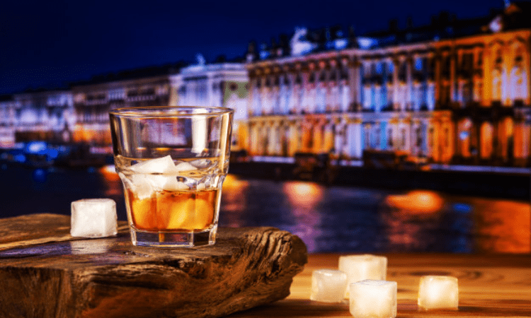 Liquor outlets to be opened in Chennai from Tuesday