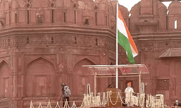 PM Modi gives call for Aatmanirbhar Bharat from Red Fort