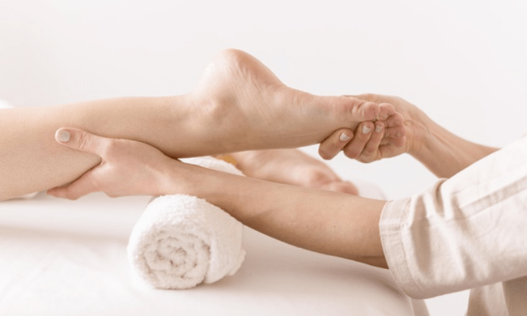 Had a hectic week? Just 10 minutes of massage will relax you