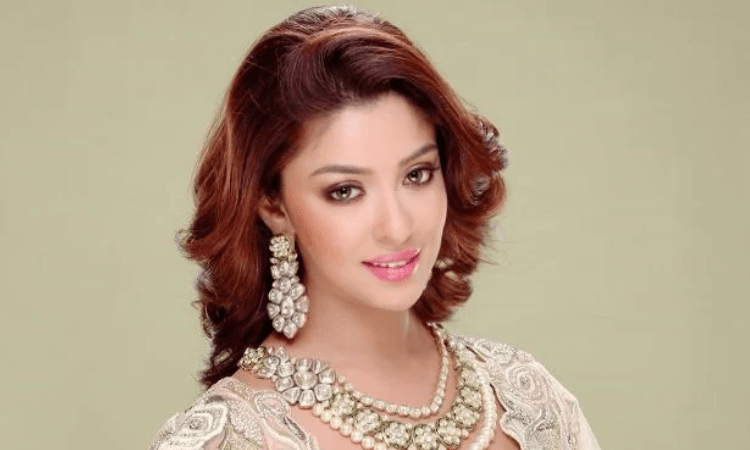 Payal Ghosh meets Maharashtra governor seeking Y category security