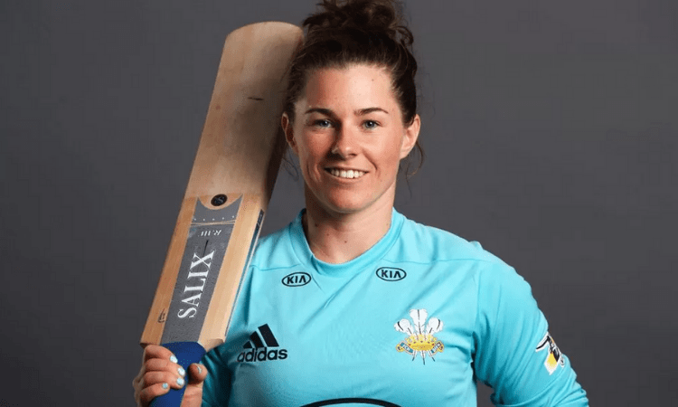 Beaumont stars as England beat West Indies in first T20I