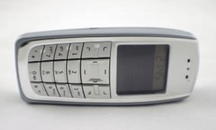 nokia candybar phone 2016 3310