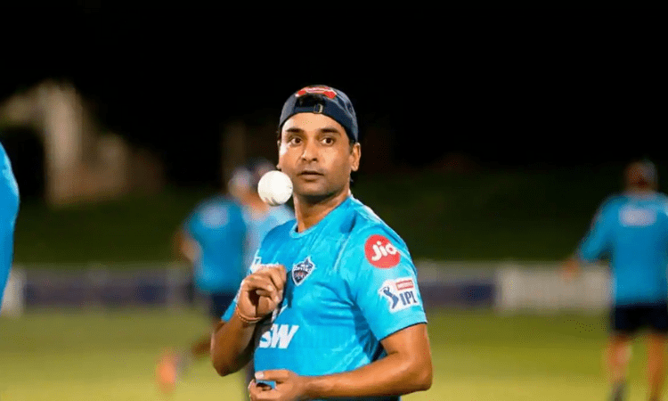 IPL: DC bring in Pravin Dubey as replacement for Amit Mishra