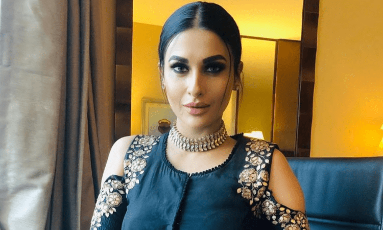 Bigg Boss 14: Pavitra Punia slams ex-beau and BB 13 star Paras Chhabra