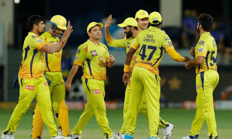 Wearing out pitches due to overuse make IPL teams pick spinners