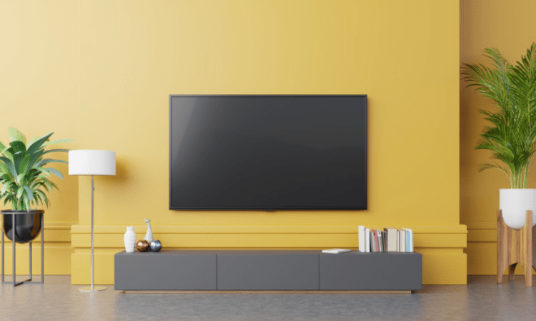 Google Assistant arrives on Samsung smart TVs