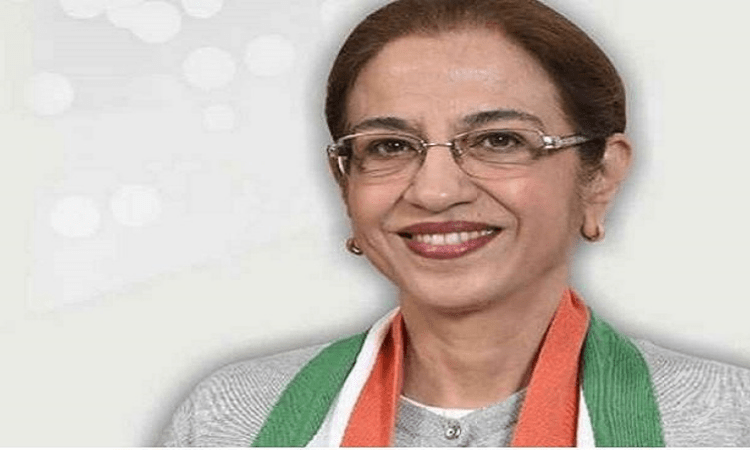 Ex-Congress MP Annu Tandon joins Samajwadi Party
