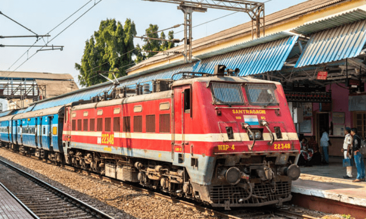 In 3 days, Rlys moved 181 freight, 25 passenger trains in Punjab