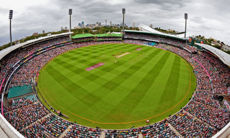 Indian batsmen get early dose of short-pitched stuff from Aussies