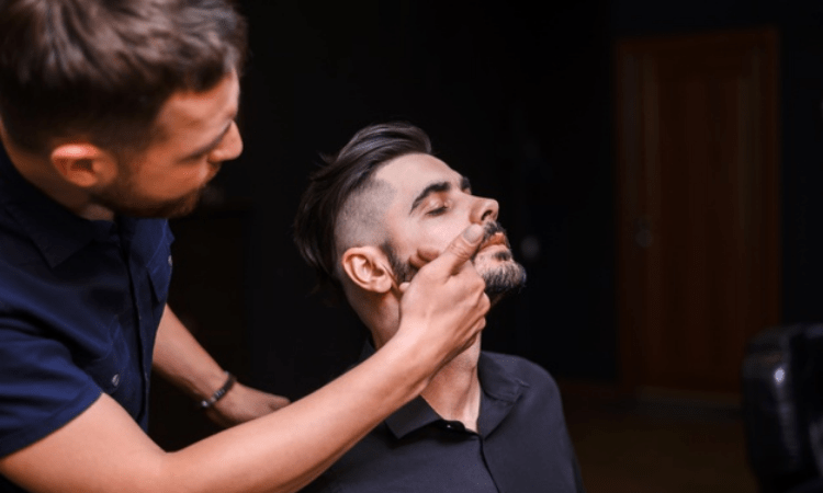 Indian men buying as many beauty products as women: Report