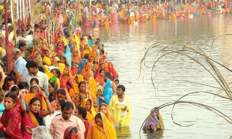 Jharkhand bans Chhath puja in public places