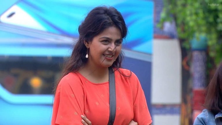 Monal Gajjar has signed a movie