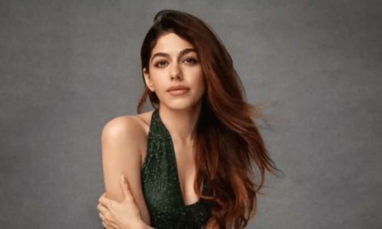 Alaya F. flaunts charisma with a dash of characteristic wit