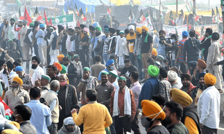 Farmers’ protest enters 14th day, their leaders to meet at noon