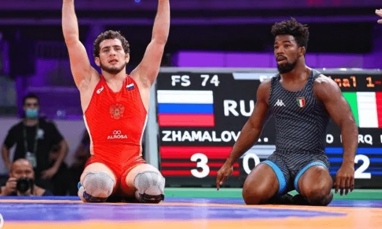 Russia claim four freestyle wrestling golds at Individual WC