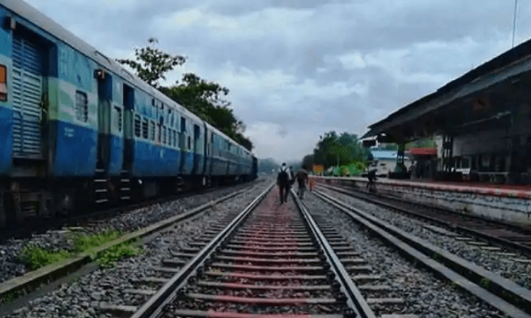 South Central Railway zone commissions first longer loop at Bikkavolu