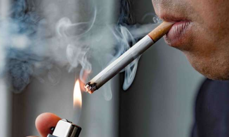 Centre drafts law to raise legal age of smoking to 21 years