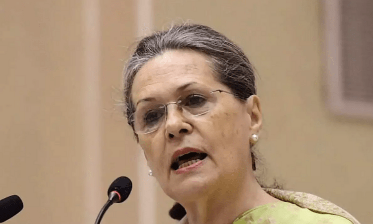 Sonia holds virtual meet to discuss political situation, farmers’ issue