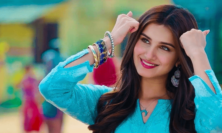 Tara Sutaria shares picture of her first ballet as a kid