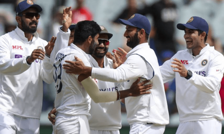 2nd Test: India come within 3 wickets of levelling series