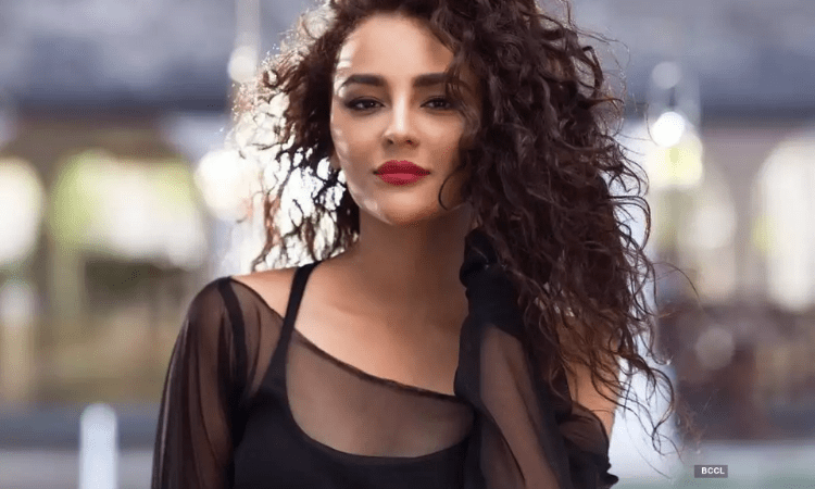 Actress Seerat Kapoor shares fond memories of grandfather Roshan Taneja