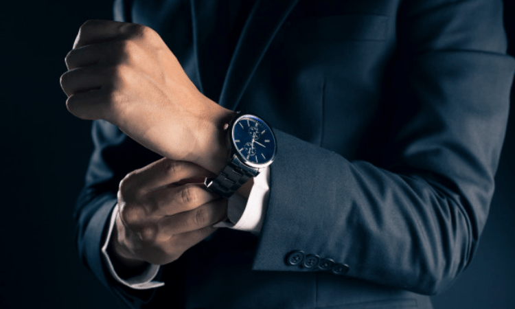 Apple watchOS 7.3.1 update to fix charging problems