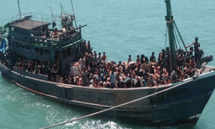 Indian Navy, Coast Guard feeding stranded Rohingyas, but no rescue yet