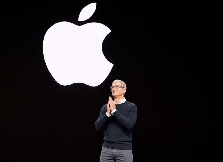 Apple CEO Tim Cook, Facebook’s Mark Zuckerberg Public Fight Over Privacy Issues