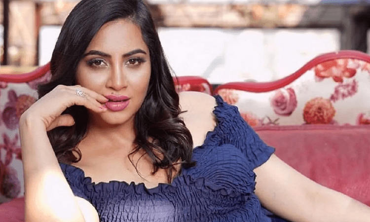 Arshi Khan buys a flat in Mumbai
