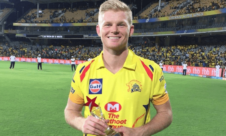 1st ODI: Billings sprains collar bone joint