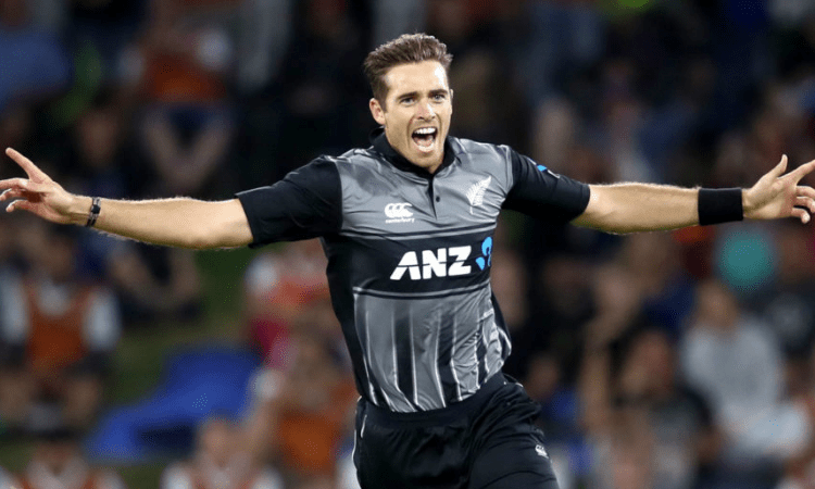 Southee handed one demerit point for showing dissent