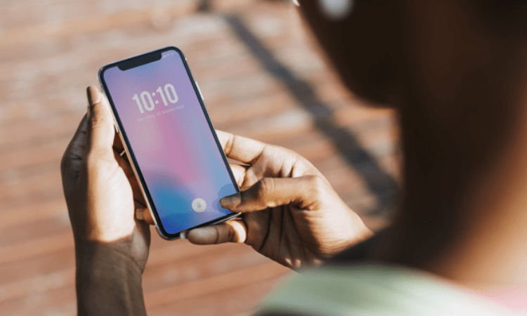 US state mulls passing law to make smartphones filter porn