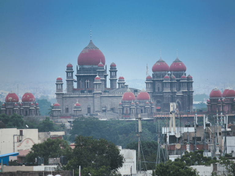 Telangana HC cracks whip on bureaucrats for contempt