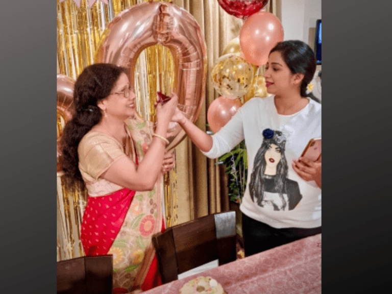 Shreya Ghoshal wishes mom on b’day: You’re soon gonna be a grandma!