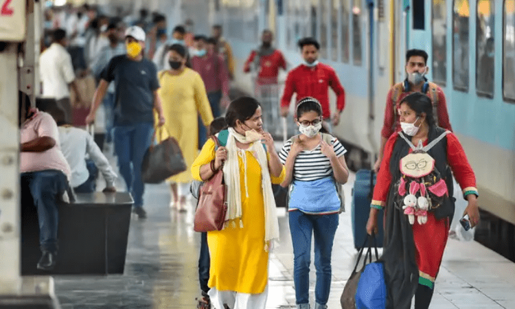 Telangana logs 7,646 new Covid cases, 53 deaths in 24hr