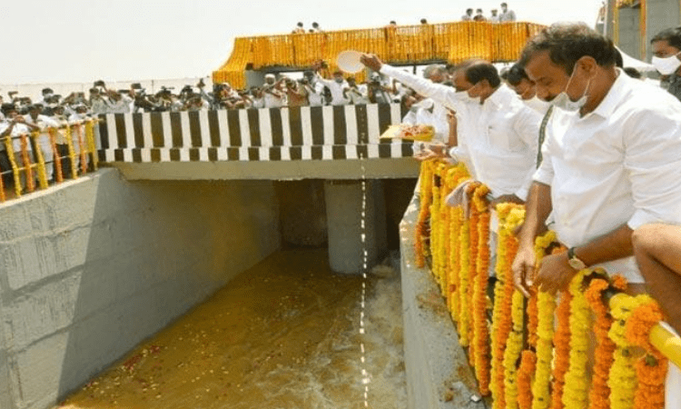 Telangana releases Godavari water into Manjeera