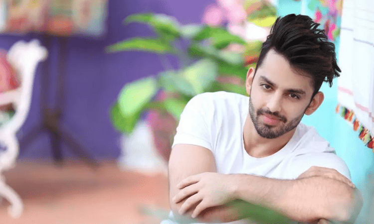 Himansh Kohli: My father and I used to have the most awkward conversations