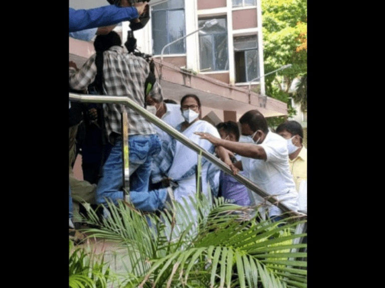 Law and order deteriorates in Kolkata after CBI arrests