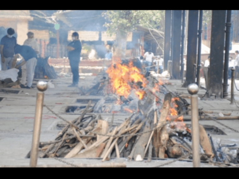 India witnesses worst Covid toll as 4,329 die in a day