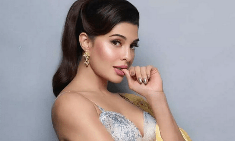 Jacqueline Fernandez helps feed people, interacts with Covid warriors