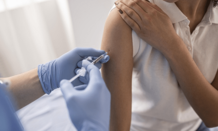 US CDC looking into ‘mild’ heart problem in vaccinated teens
