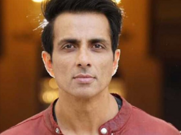 Sonu Sood gets critically-ill Covid patient airlifted from Jhansi to Hyderabad
