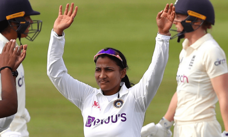 Sneh marks Test debut in style, fulfills late father’s dream