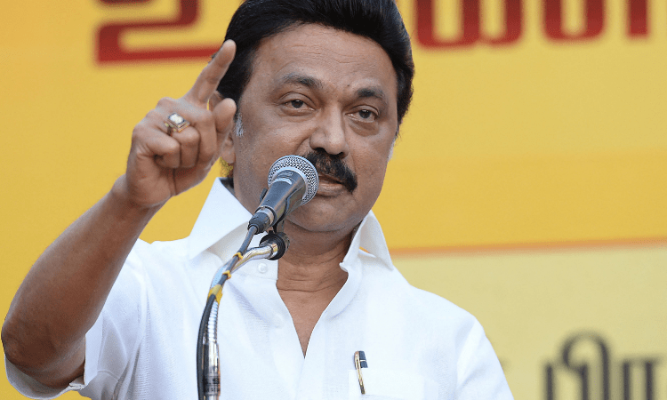 Stalin assures job to woman who donated gold sovereigns to relief fund