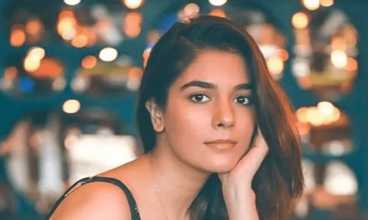 Pooja Gor: Love triangles are fun as they have lot of drama